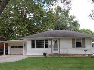 2142 Williams Blvd SW, Cedar Rapids, IA 52404