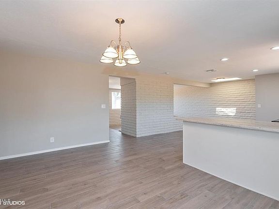 5th image of 49117 N 26th Ave