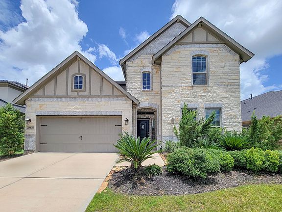 2nd image of 28638 Monarch Cliffs Dr