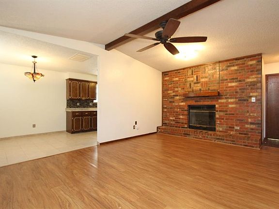 2nd image of 346 W Forest Dr