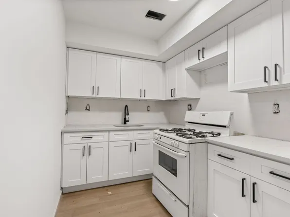 86 Canal St #1A, Staten Island, NY 10304