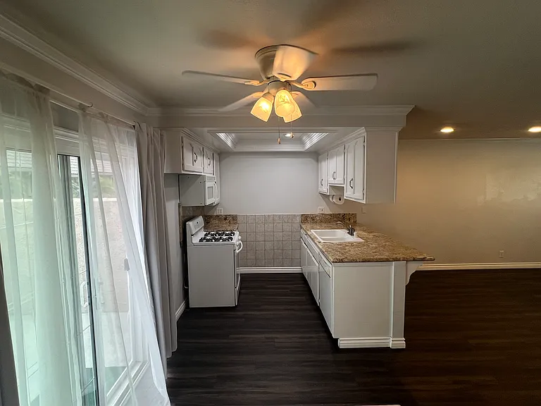 772 W Lambert Rd #129 — Photo 8