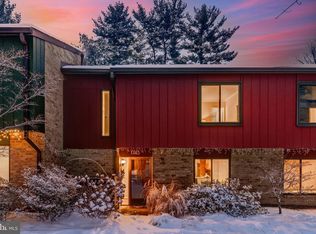 1743 Ivy Oak Sq #4, Reston, VA 20190