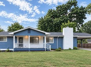 43 Lynngrove Dr, Rossville, GA 30741