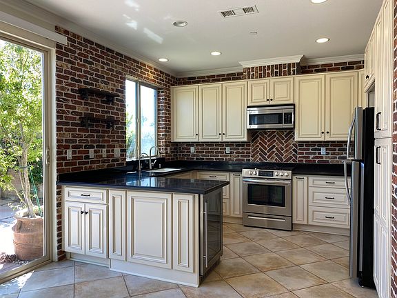 4th image of 6770 Bountiful Ln
