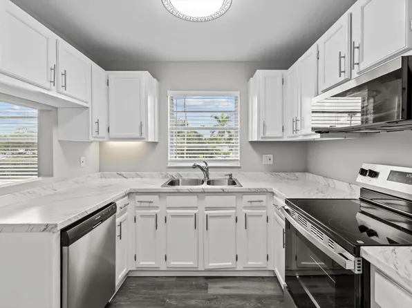 8 Vista Gardens Trail #201, Vero Beach, FL 32962