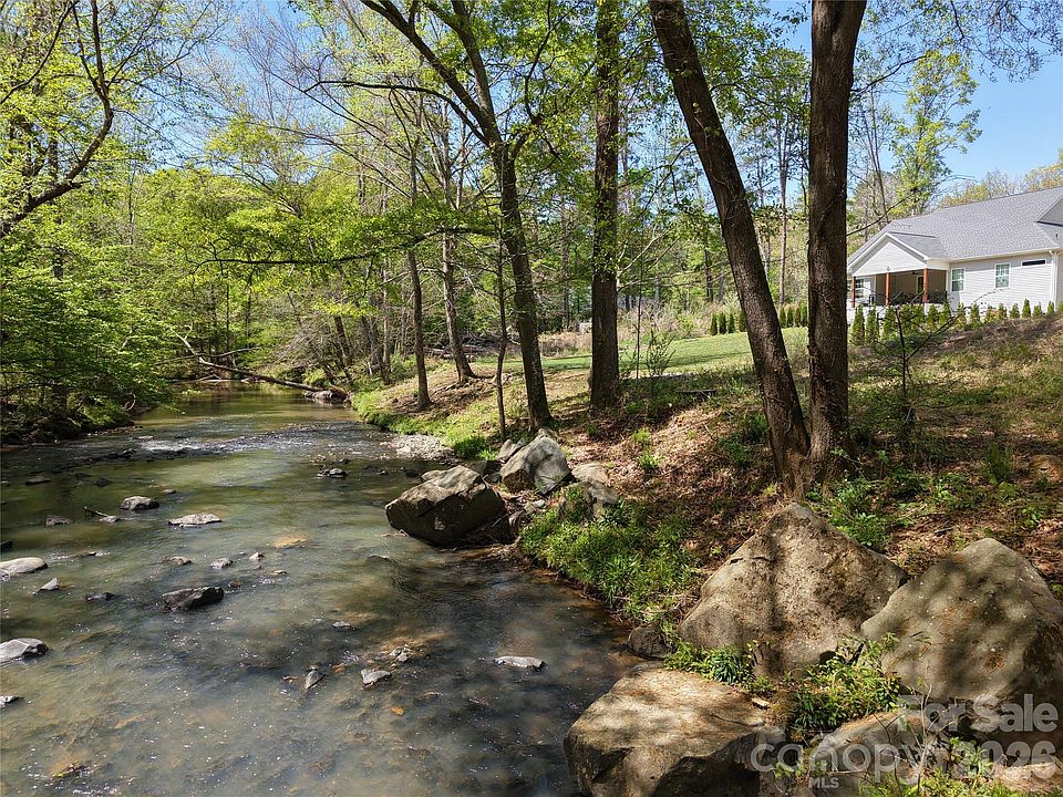 1st image of 16 Creston Cir #16