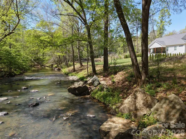 16 Creston Cir #16, Charlotte, NC 28214