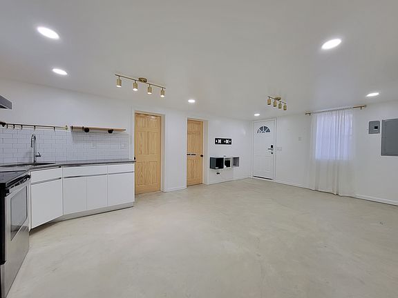 2nd image of 18-20 Clinton Ave #B
