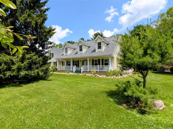 10343 State Line Rd, Albion, PA 16401