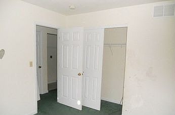 4th image of 243 Pinehurst Ln