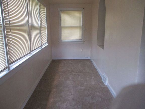 2nd image of 525 Saude Ave