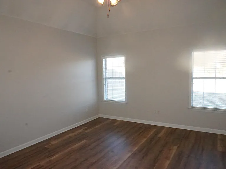 5144 Jon Oak Dr — Photo 11