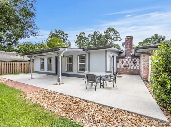 8810 Seber Dr, Tomball, TX 77375