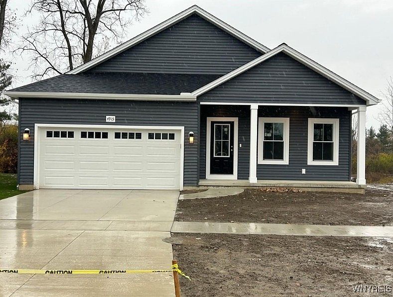 1st image of 4915 Waterford Ln