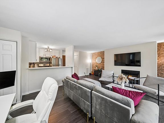 5th image of 6010 Oakwood Dr APT 3G