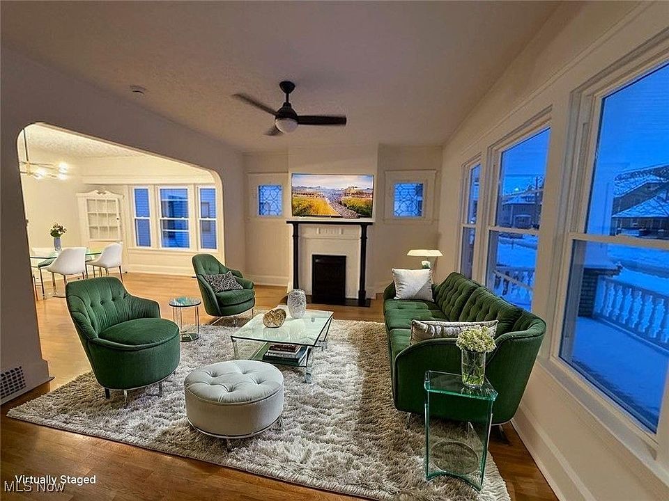 1st image of 10318 Almira Ave #10320
