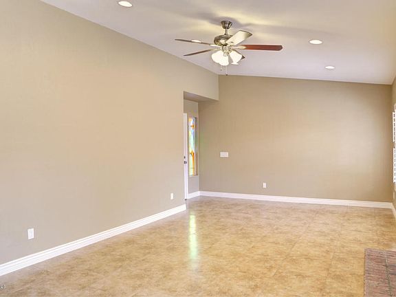 3rd image of 2506 W Caribbean Ln Unit 5