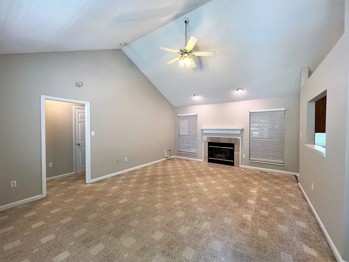 Beautiful 3 Bedroom, 2 Bath Ranch Home In West Knoxville In Autumn Place!! — Photo 2