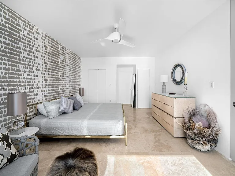 6799 Collins Ave #902 — Photo 14