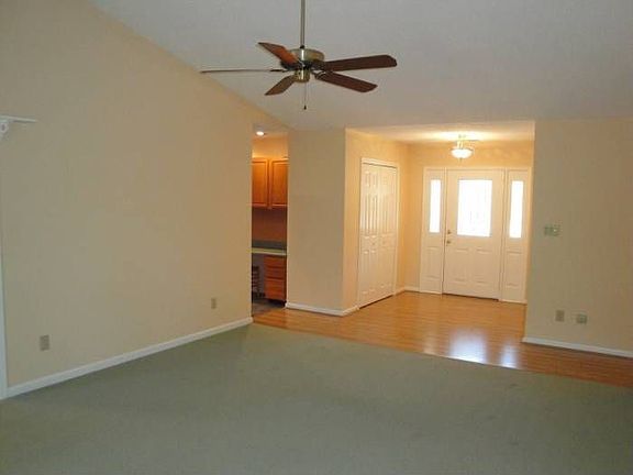 Living Room Toward Entry