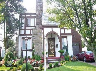 313 Carvel Ave, Cedarhurst, NY 11516