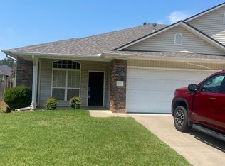5911 Park Valley Cir, Fort Smith, AR 72916