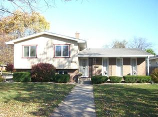 9509 Crestwood Ave, Munster, IN 46321