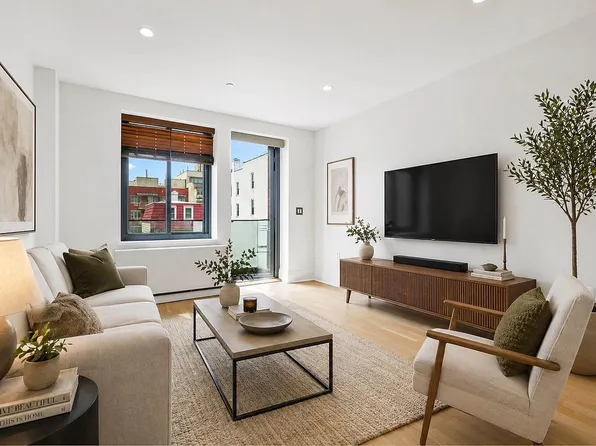 23-43 31st Rd #3-B, Astoria, NY 11106
