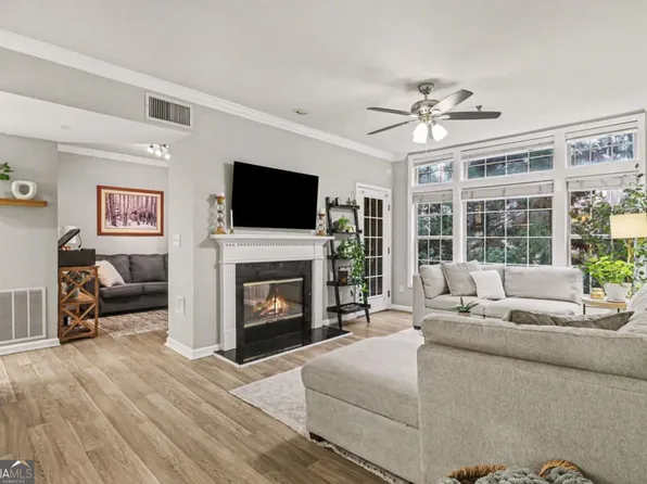 3636 Habersham Rd NW APT 2204, Atlanta, GA 30305