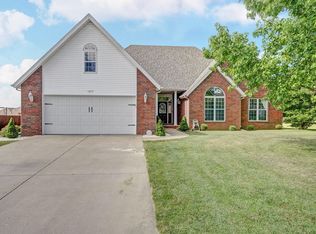 1212 E Ritter St, Republic, MO 65738