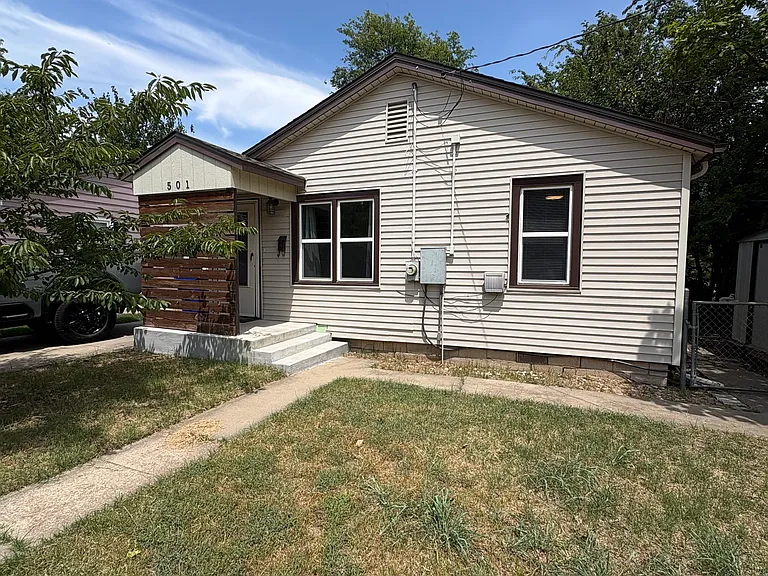 501 N University Blvd — Photo 1