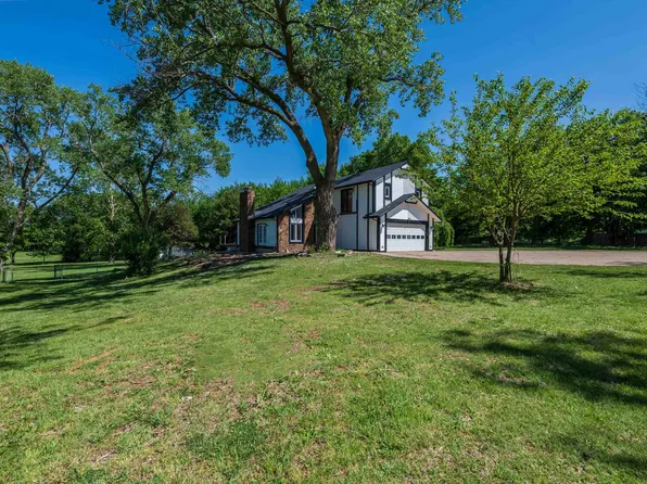 1120 N Azure Ln, Wichita, KS 67235