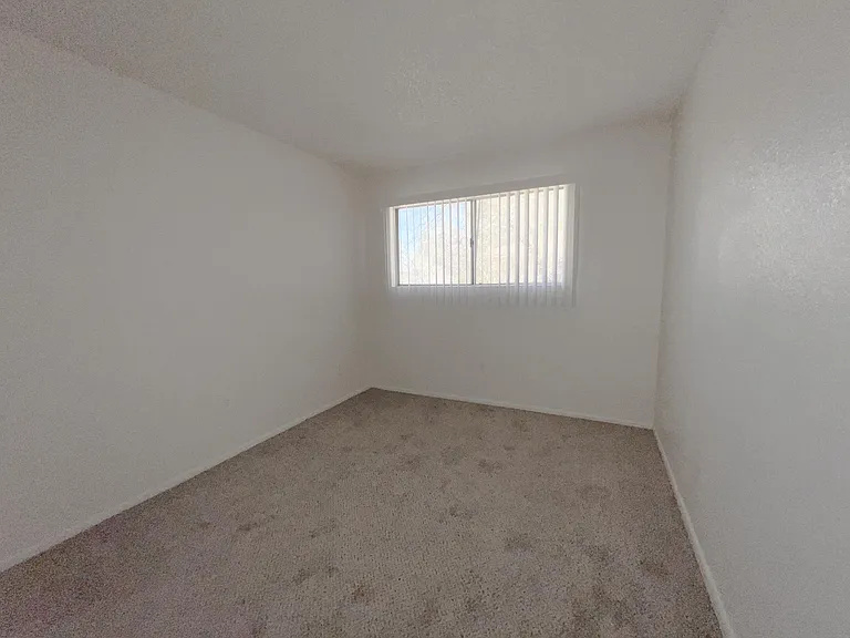 3363 W Harmont Dr #3 — Photo 8