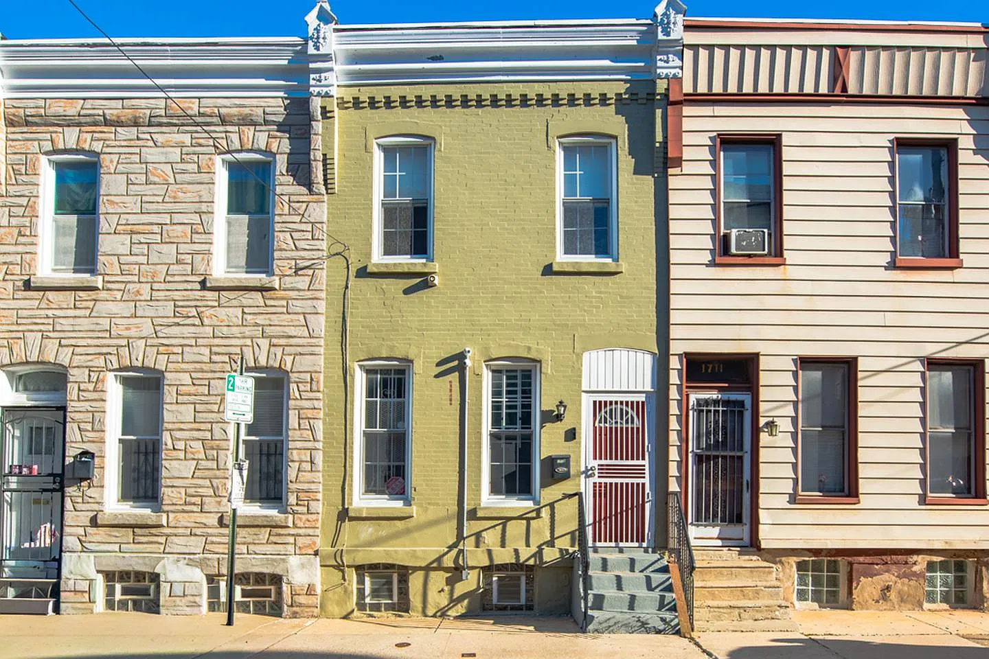 Spacious and Convenient Philadelphia Home — Photo 2