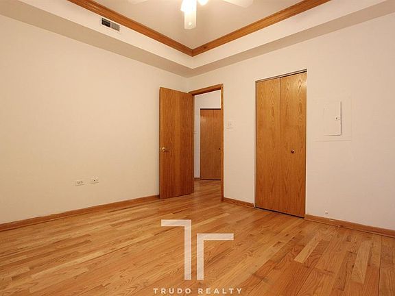 3rd image of 1346 W Jarvis Ave #1356-2