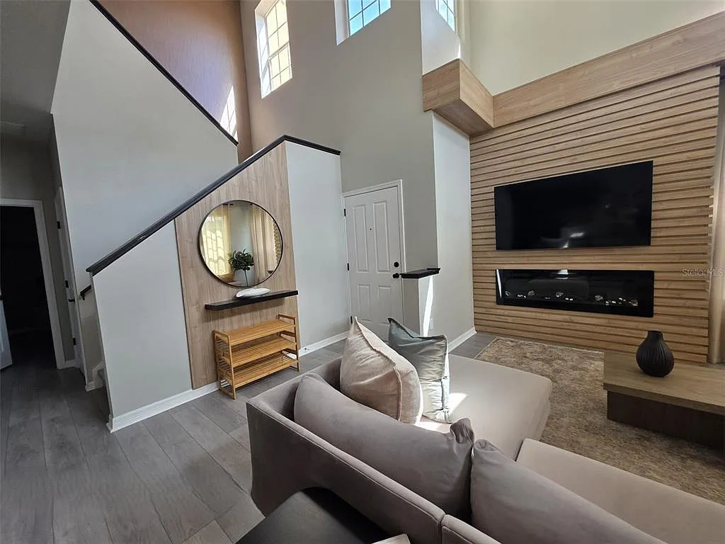 4 bed, 3.0 bath, 1730 sqft, $2,800 — Photo 3