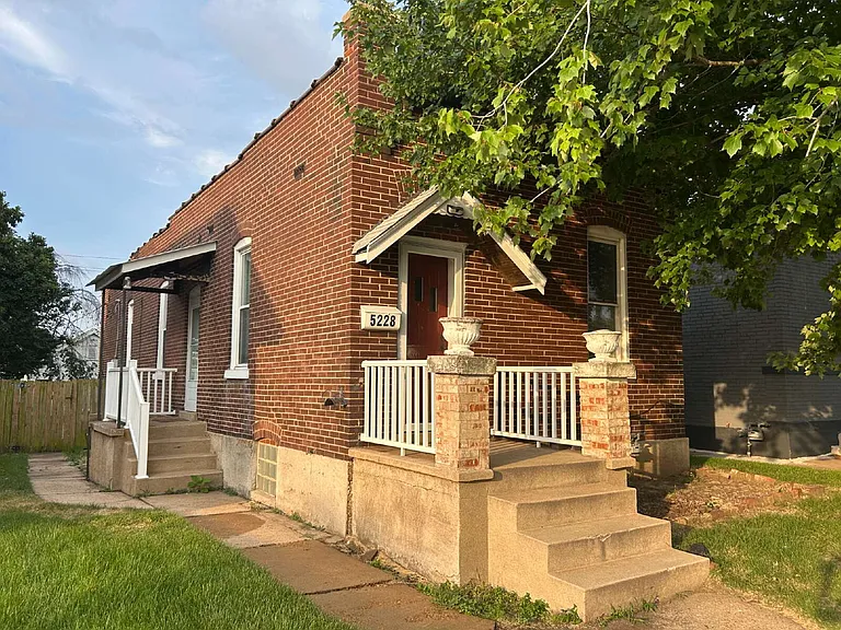 5228 Northrup Ave — Photo 2
