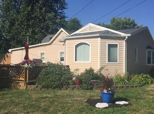 4545 Ann St, Luna Pier, MI 48157