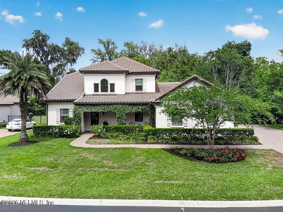 1st image of 129 VILLA SOVANA Court