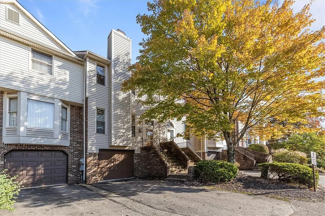 205 Spring Run Dr photo 1
