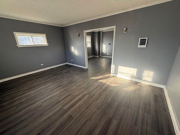 2nd image of 1318 Eynon St Floor 1