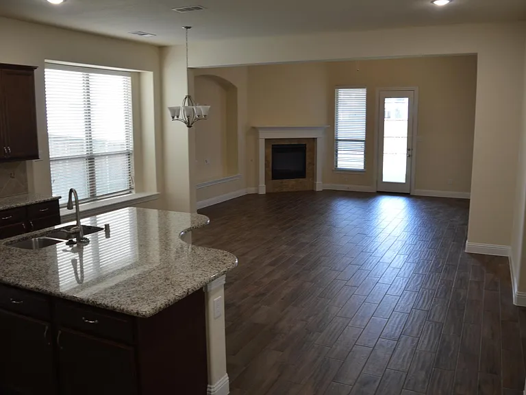 127 Iris Dr — Photo 25