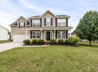 3318 Stars Cove Ln, Knoxville, TN 37931