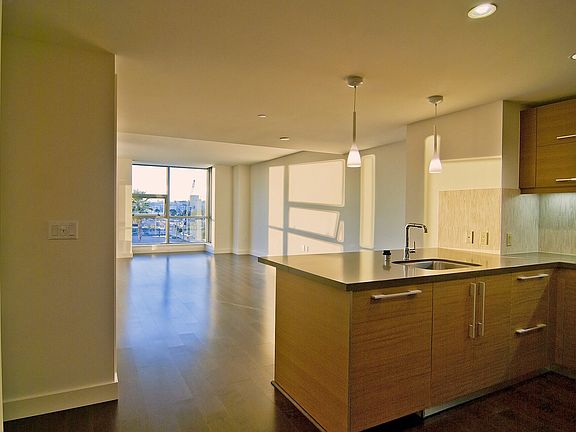 2nd image of 435 China Basin St Unit 428