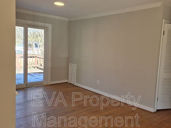 3rd image of 7500 Mayland Dr