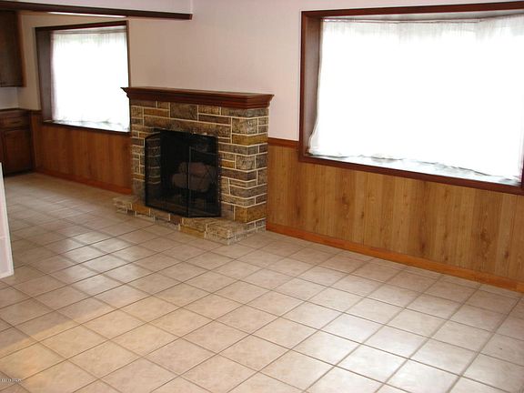 5th image of 2925 Caledonia St
