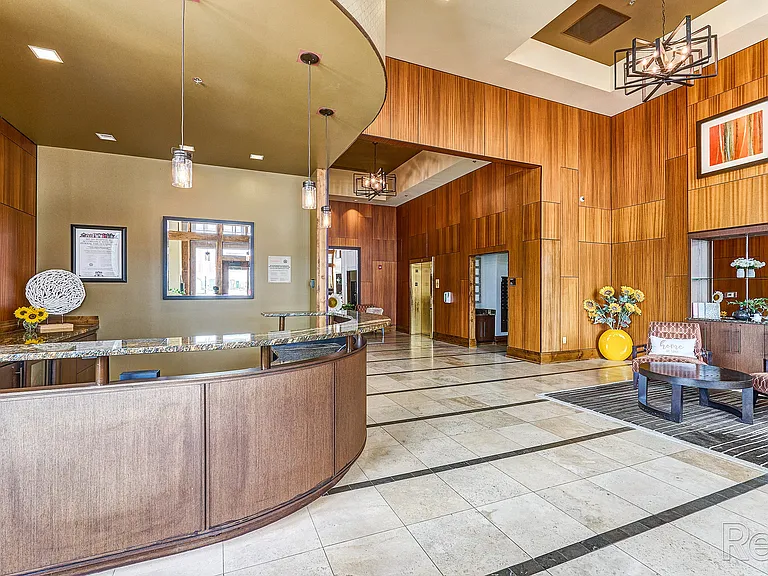 Zona Rosa Apartments — Photo 41