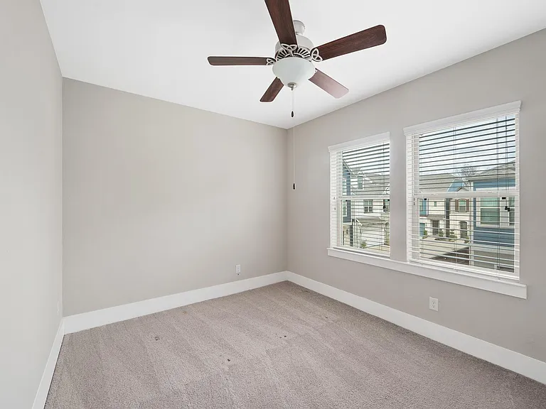 12555 Malachite Way — Photo 35