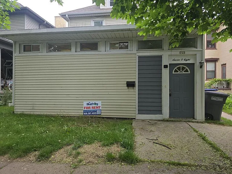 708 Saint Clair Ave — Photo 25